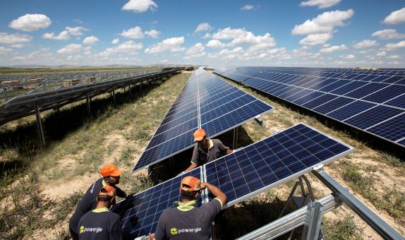Güneş Enerjisinde Gelecek Çatı Pazarında Güneş Enerjisinde Gelecek Çatı Pazarında