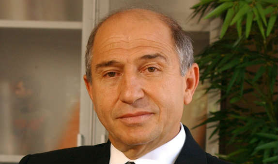 ELDER Yönetim Kurulu Başkanı Nihat Özdemir: "Dağıtım sistemi işletmenin gerekleri açıktır: Elektriğin tüketicilere kesintisiz, kaliteli ve güvenilir bir şekilde ulaştırılmasını sağlamak"