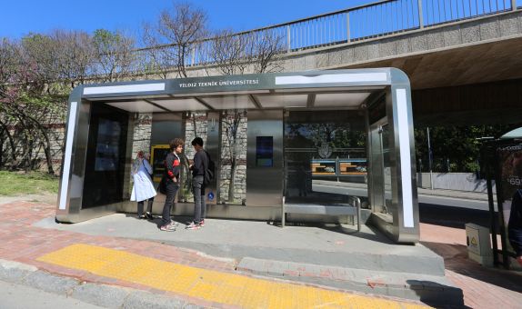 İETT'den Güneş Enerjili Akıllı Durak