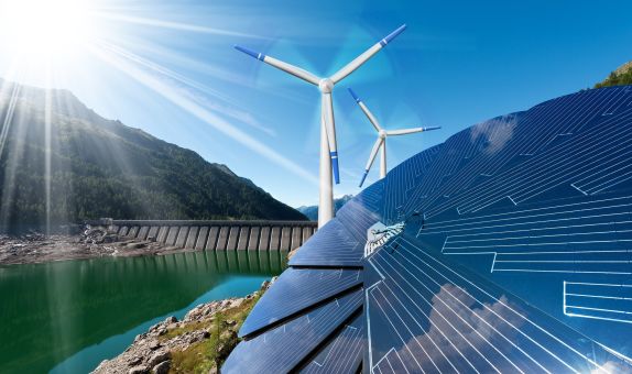 Sürdürülebilirlik Yolculuğunda Yenilenebilir Enerji Kullanımı Sürdürülebilirlik Yolculuğunda Yenilenebilir Enerji Kullanımı