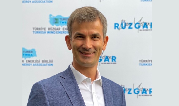 TÜREB Başkanı İbrahim Erden: Enerji Bağımsızlığı için Yenilenebilir Kaynaklara Ağırlık Verilmeli TÜREB Başkanı İbrahim Erden: Enerji Bağımsızlığı için Yenilenebilir Kaynaklara Ağırlık Verilmeli