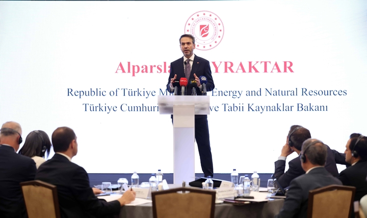 Bakan Bayraktar "Enerji Alanında Dünya Bankası ile İş Birliğini daha İleri Götüreceğiz" Bakan Bayraktar "Enerji Alanında Dünya Bankası ile İş Birliğini daha İleri Götüreceğiz"