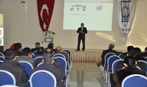 Testo, Seminerlerine Devam Ediyor