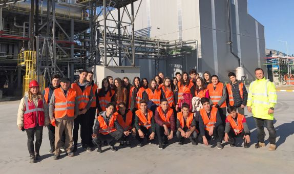 Liseli Öğrenciler Mavibayrak Enerji Tesislerini Ziyaret Etti Liseli Öğrenciler Mavibayrak Enerji Tesislerini Ziyaret Etti