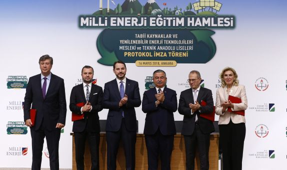 'Milli Enerji Eğitim Hamlesi'nde İmzalar Atıldı