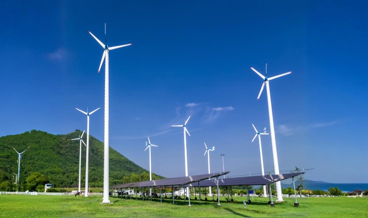 2024'te Elektriğin Yüzde 46'sı Yenilenebilir Enerji Kaynaklarından Geldi