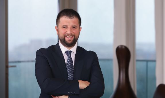 Akfen Holding'in yeni CEO'su Selim Akın oldu Akfen Holding'in yeni CEO'su Selim Akın oldu