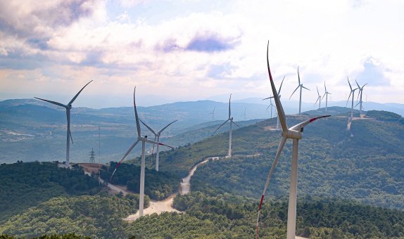 Akfen Yenilenebilir Enerji, Hibrit Projeler ve Kapasite Artışı ile Kurulu Gücünü Artıracak