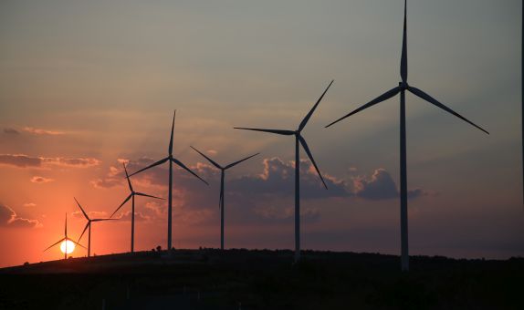 Akfen 242 MW'lık 4 Rüzgar Santrali Projesine Başlıyor Akfen 242 MW'lık 4 Rüzgar Santrali Projesine Başlıyor