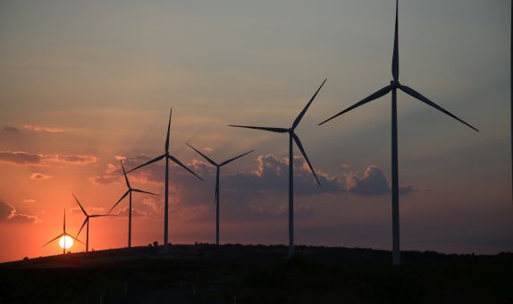 Akfen'e 102 Milyon Dolarlık Yenilenebilir Enerji Kredisi