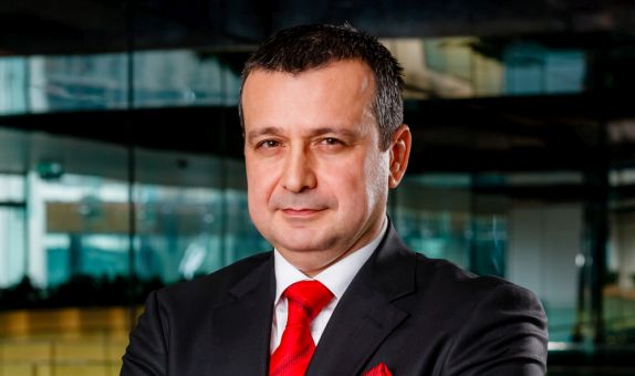 Aksa Enerji'nin Yeni CFO'su Nuri Tezel Oldu