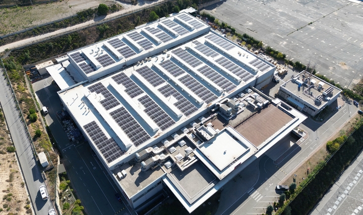 Anadolu Motor'dan GES Yatırımı Anadolu Motor'dan GES Yatırımı