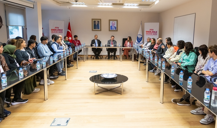 Aydem'in Sürdürülebilirlik Elçileri Enerji Kampında Buluştu Aydem'in Sürdürülebilirlik Elçileri Enerji Kampında Buluştu