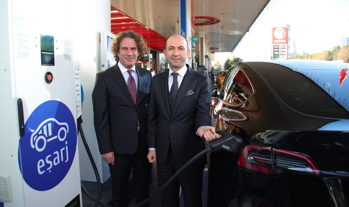 Aytemiz ve Eşarj, Elektrikli Şarj İstasyon Sayısını 3 Katına Yükseltti
