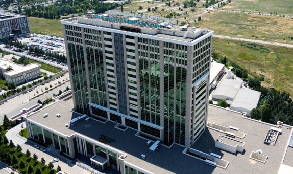 Bakan Özhaseki: "Bakanlık Binasında Akıllı Sistemle 100 Milyon Lira Tasarruf Sağladık"