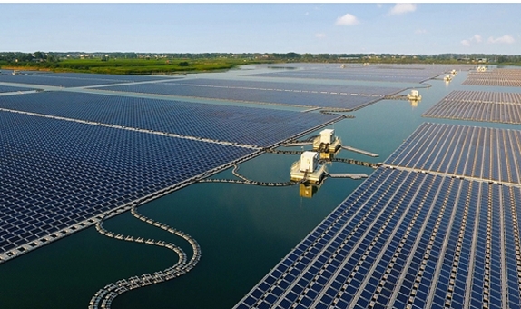 Baraj Ve Göllerdeki Buharlaşmaya Yüzer GES'ler Engel Baraj Ve Göllerdeki Buharlaşmaya Yüzer GES'ler Engel