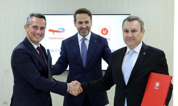 BOTAŞ ile Total 10 Yıllık LNG Anlaşması İmzaladı BOTAŞ ile Total 10 Yıllık LNG Anlaşması İmzaladı
