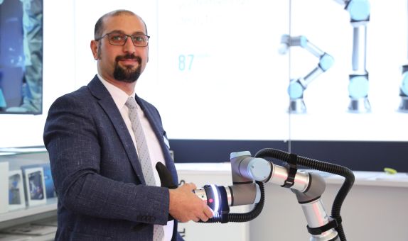 Cobot'lar, Üretimin Doğadaki Ayakizini Azaltıyor Cobot'lar, Üretimin Doğadaki Ayakizini Azaltıyor