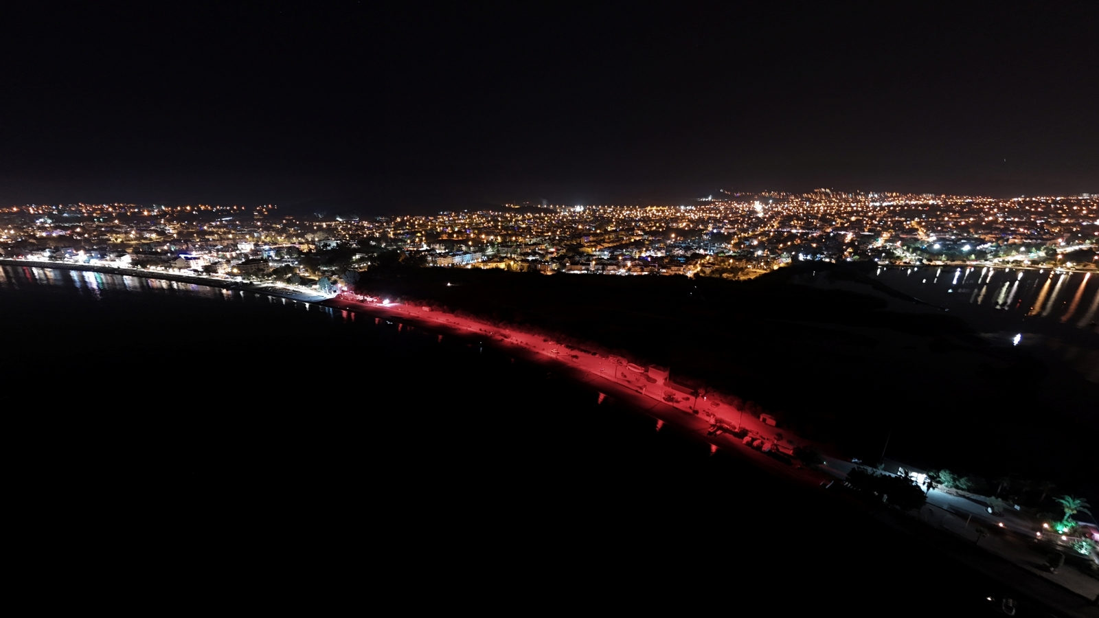 Adm Elektrik, Fethiye Kıyılarını "Kırmızı Işık"la Aydınlatacak Adm Elektrik, Fethiye Kıyılarını "Kırmızı Işık"la Aydınlatacak