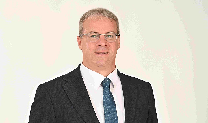 Eksim Enerji CEO'su Arkın Akbay'dan İklim Değişikliği ile Mücadele Çağrısı Eksim Enerji CEO'su Arkın Akbay'dan İklim Değişikliği ile Mücadele Çağrısı