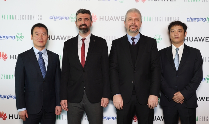 Elektrikli Araçlar için Platform Hizmeti:  Charging Hub