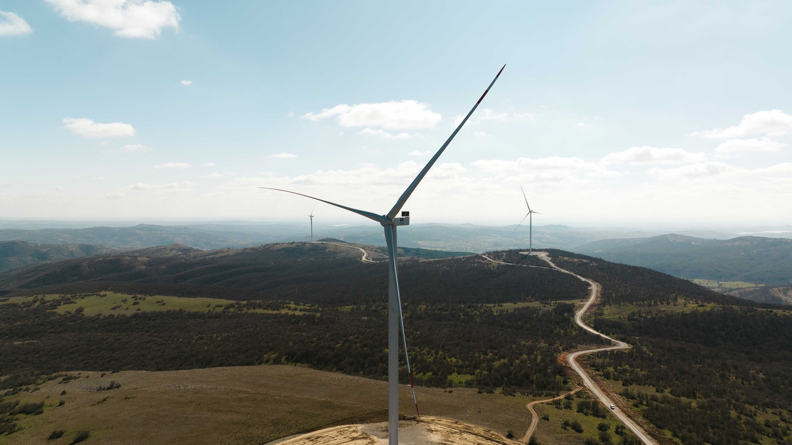 Elmacık RES 70,8 MW kurulu güçle tam kapasite üretime başladı Elmacık RES 70,8 MW kurulu güçle tam kapasite üretime başladı