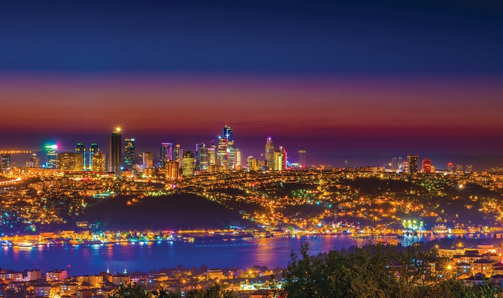 En Sıcak Yazda İstanbul Avrupa Yakası'nda Elektrik Tüketimi de Arttı