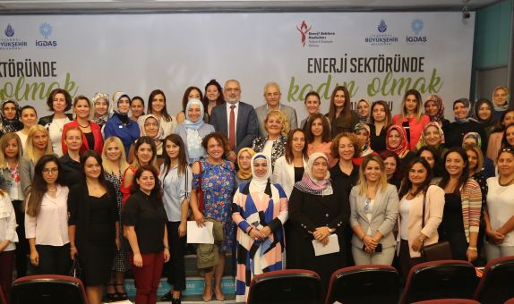 Enerji Sektöründe Kadın Olmak Sempozyumu Düzenlendi Enerji Sektöründe Kadın Olmak Sempozyumu Düzenlendi