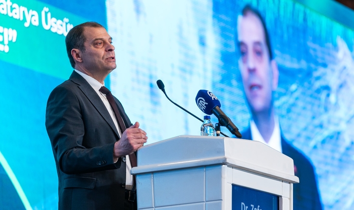 Enerji ve Tabii Kaynaklar Bakan Yardımcısı Dr. Zafer Demircan: "Depolamalılar Sisteme Baz Yük Katkısı Vermeli, Bu Açıdan Hayati Önemde" Enerji ve Tabii Kaynaklar Bakan Yardımcısı Dr. Zafer Demircan: "Depolamalılar Sisteme Baz Yük Katkısı Vermeli, Bu Açıdan Hayati Önemde"
