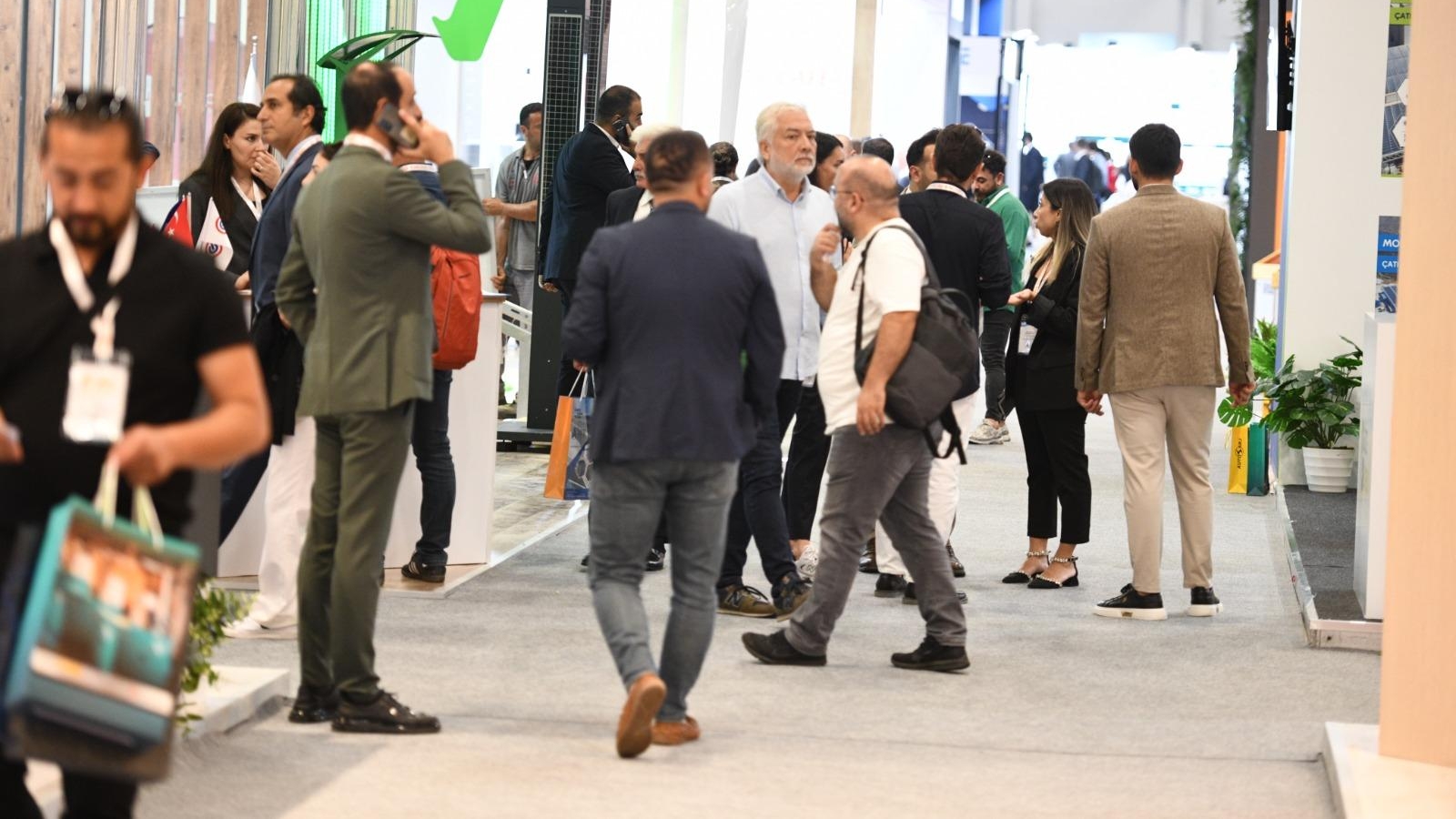 Enerjide Yeni Yatırım Dalgası Antalya'da Masaya Yatırılacak Enerjide Yeni Yatırım Dalgası Antalya'da Masaya Yatırılacak