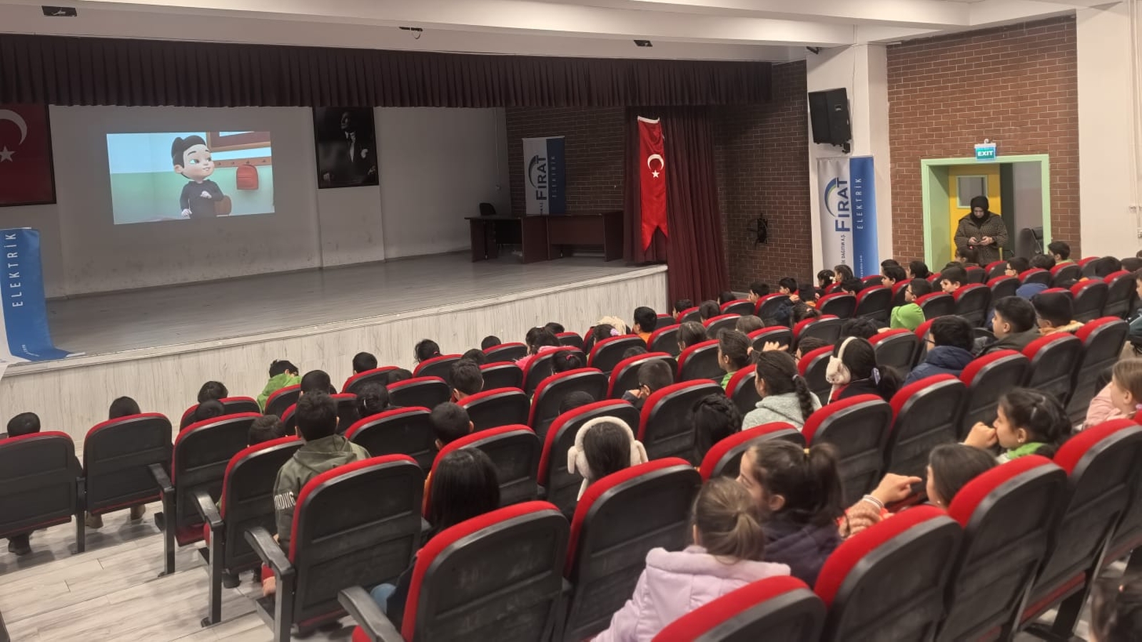 Fırat EDAŞ Geleceğin Enerji Bilincini Okullarda İnşa Ediyor Fırat EDAŞ Geleceğin Enerji Bilincini Okullarda İnşa Ediyor
