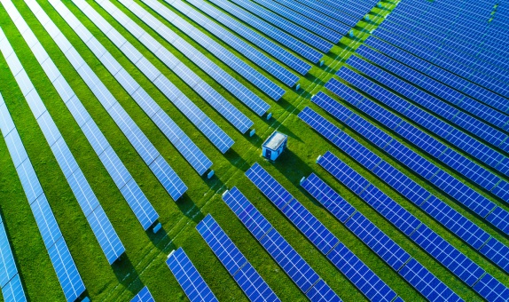 Fotovoltaikler Büyüme Yolunda İlerliyor Fotovoltaikler Büyüme Yolunda İlerliyor