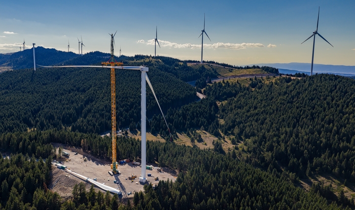 Hareket'ten Umman'da 8,4 Milyon Dolarlık Rüzgar Enerjisi Operasyonu