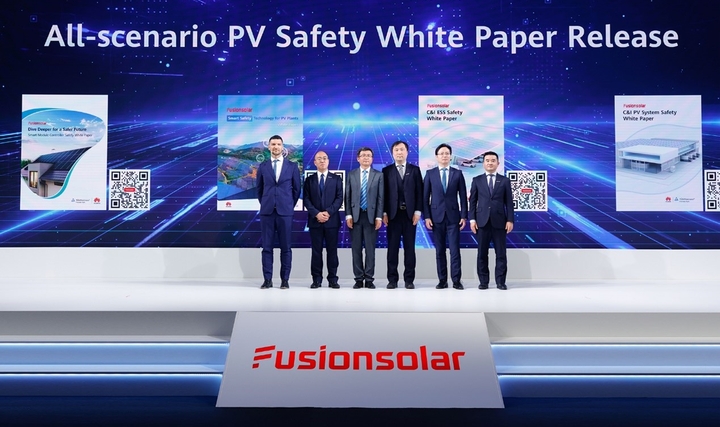 Huawei Güneş Enerjisi ve Depolama Çözümlerini Intersolar'da Tanıttı