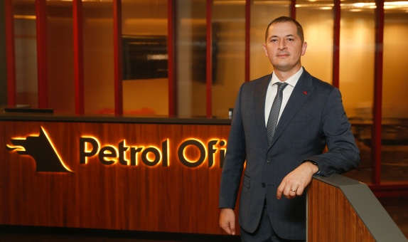 Petrol Ofisi, Akaryakıt Sektöründe Bir Kez Daha 'Yılın İtibarlısı' Seçildi Petrol Ofisi, Akaryakıt Sektöründe Bir Kez Daha 'Yılın İtibarlısı' Seçildi