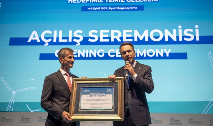 Rüzgar Enerjisi Sektörü İzmir'de Buluştu, TÜREK 2025 Yoğun Katılımla Gerçekleşti Rüzgar Enerjisi Sektörü İzmir'de Buluştu, TÜREK 2025 Yoğun Katılımla Gerçekleşti