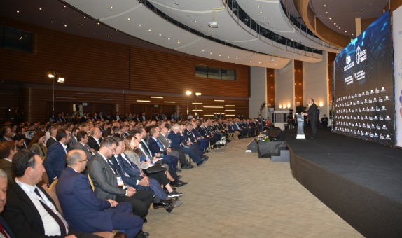 Rüzgar Enerjisi Sektörü İzmir'de Buluştu Rüzgar Enerjisi Sektörü İzmir'de Buluştu