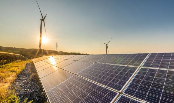 Rüzgar ve Güneş Enerjisinden Elektrik Üretim Payı 3 Kat Arttı Rüzgar ve Güneş Enerjisinden Elektrik Üretim Payı 3 Kat Arttı