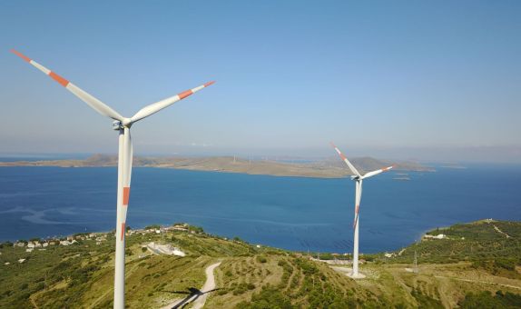 Rüzgar Yeşil Enerji için Esiyor