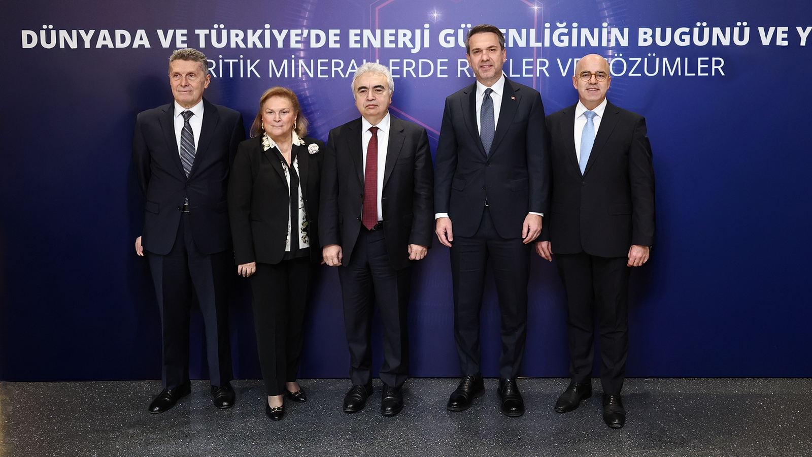 Sabancı Üniversitesi IICEC Konferansı'nda Enerji Güvenliği, Kritik Mineraller ve Gelecek Perspektifleri Masaya Yatırıldı