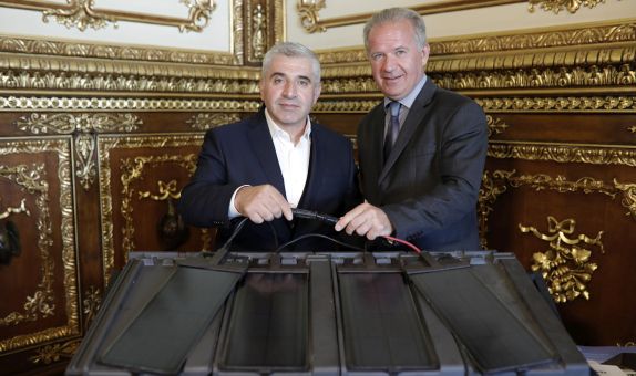 Solar Kiremit %25 Daha Verimli Solar Kiremit %25 Daha Verimli