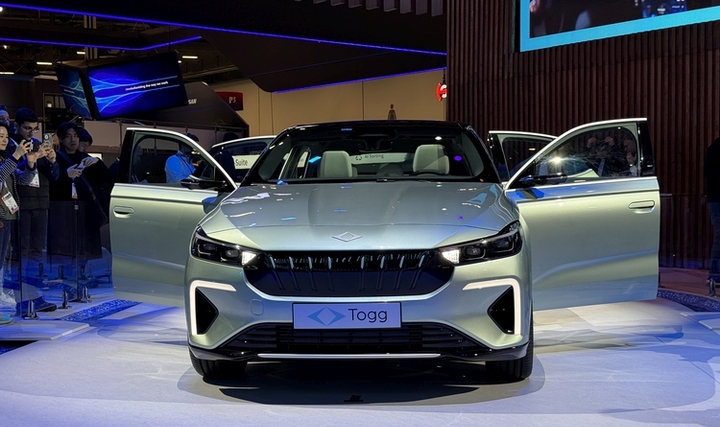 TOGG Yeni Modelini Tanıttı TOGG Yeni Modelini Tanıttı