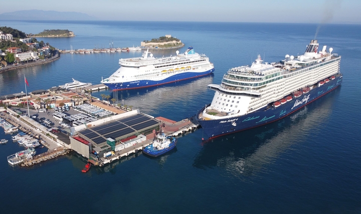 Türkiye'nin En Büyük Kruvaziyer Limanı Enerjisini Güneşten Elde Ediyor