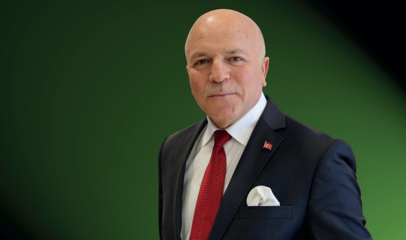 Erzurum Büyükşehir Belediye Başkanı Mehmet Sekmen: 'Enerji ve Çevre Teknoloji Yatırımları Ekonomide Lokomotif Bir Güçtür' Erzurum Büyükşehir Belediye Başkanı Mehmet Sekmen: 'Enerji ve Çevre Teknoloji Yatırımları Ekonomide Lokomotif Bir Güçtür'