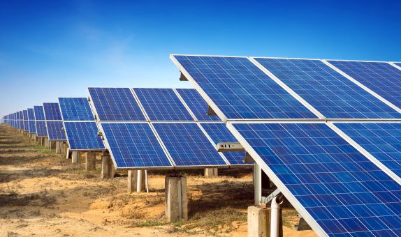 Büyük Ölçekli Güneş Enerjisi Santrallerinde İnverter Seçimi Büyük Ölçekli Güneş Enerjisi Santrallerinde İnverter Seçimi