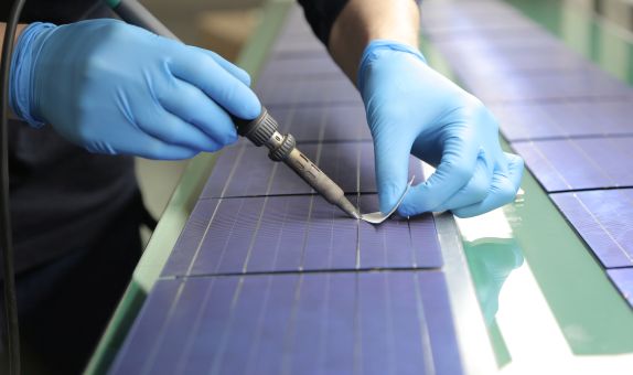 Smart Energy'nin Hedefi; Türk Malı Panelleri Dünyaya İhraç Etmek Smart Energy'nin Hedefi; Türk Malı Panelleri Dünyaya İhraç Etmek