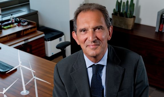 "Yenilenebilir Enerji Teşvik Mekanizması Yeniden Tasarlanmalı" "Yenilenebilir Enerji Teşvik Mekanizması Yeniden Tasarlanmalı"