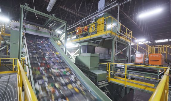 TOMRA ve Borealis, Plastik Atık Ayıklama ve Geri Dönüşüm Tesisini Açtı