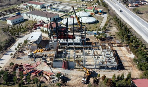 Uşak Deri Karma OSB Biyokütle Tesisi'nin Kurulum Çalışmaları Sürüyor